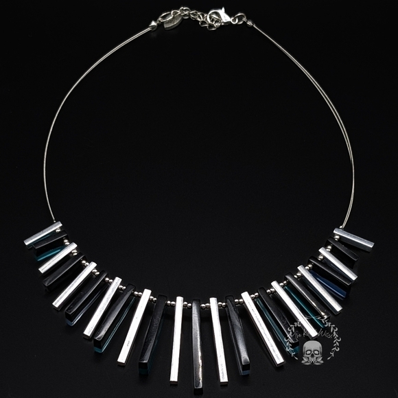 Multi Textured Blue and Silver toned Resin Collar Style Necklace - Picture 7 of 7